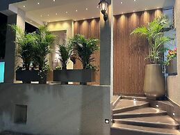 ROYAL SUITES AMOLADOS