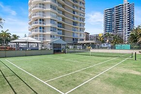 Ocean View Coastal Haven in Burleigh