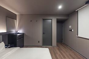 Aank Hotel Yeongdengpo branch