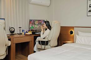 Aank Hotel Yeongdengpo branch