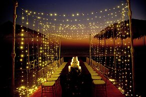 sea royal rooms and cafe