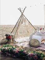 sea royal rooms and cafe