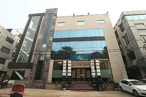 The Exotica Grandeur