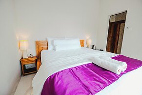 Turtle Shelter Guest House