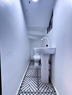 A Luxurious Single Room - The Paletinos