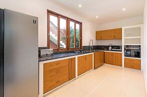 Alea Estate by Villa Finder