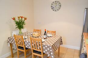 Host Stay Old Dairy Court