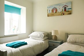 Host Stay The Mousetrap