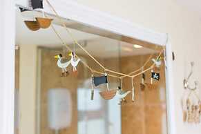 Host Stay Two Hoots Chalet