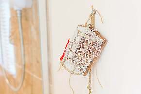 Host Stay Two Hoots Chalet