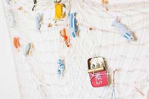 Host Stay Two Hoots Chalet