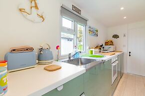 Host Stay The Happy Hedgehog