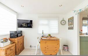 Host Stay The Happy Hedgehog