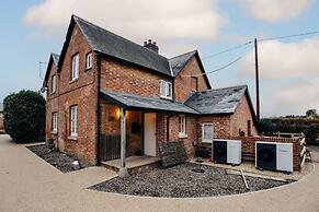Home Farm Holiday Homes - Sleeps 26 - From 1415 Per Night