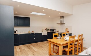 Home Farm Holiday Homes - Sleeps 26 - From 1415 Per Night
