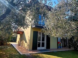 Elegant Lake Garda Villa With Garden