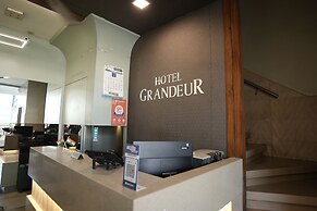 Hotel Grandeur