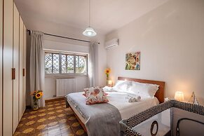 Sunshine Escape Villa In Porto Cesareo