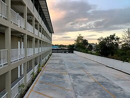 The Peachhotel