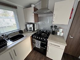 Berwick-upon-tweed - Caravan - Sleeps 6 - Parking