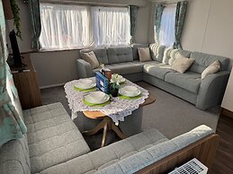 Berwick-upon-tweed - Caravan - Sleeps 6 - Parking