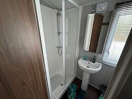 Berwick-upon-tweed - Caravan - Sleeps 6 - Parking