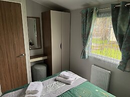 Berwick-upon-tweed - Caravan - Sleeps 6 - Parking