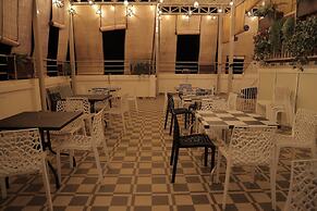 Hotel Vrajraj Palace