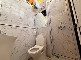 Hotel Vrajraj Palace