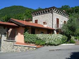 Lovely Flat With Shared Pool and Amazing Lake View