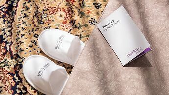 Clarks Inn Suites Agra