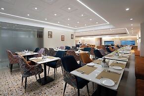 Clarks Inn Suites Agra