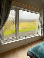 1 Bedroom Log Cabin in Parc Pen y Bryn Sleep 2/3