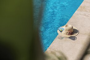 Hotel Vlora Priam, Affiliated By Meliá