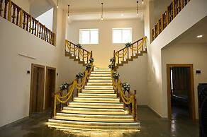 Saroja Villa by Monarch Stays