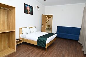 Saroja Villa by Monarch Stays