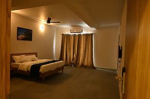 Saroja Villa by Monarch Stays