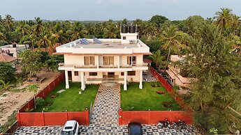 Saroja Villa by Monarch Stays