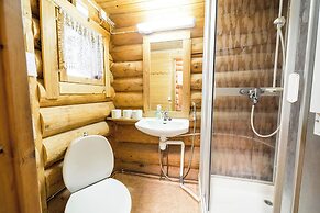 Mökit & Camping Peurasuvanto