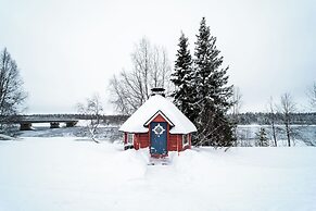 Mökit & Camping Peurasuvanto