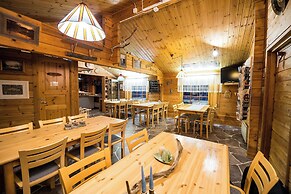 Mökit & Camping Peurasuvanto