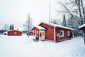 Mökit & Camping Peurasuvanto