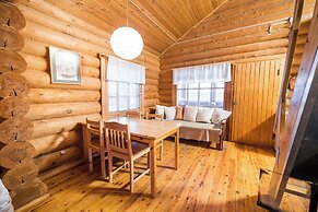 Mökit & Camping Peurasuvanto