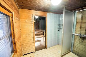 Mökit & Camping Peurasuvanto