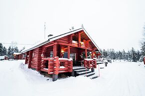 Mökit & Camping Peurasuvanto