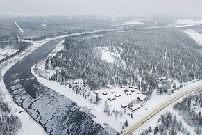 Mökit & Camping Peurasuvanto