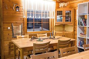 Mökit & Camping Peurasuvanto