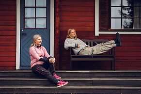 Mökit & Camping Peurasuvanto