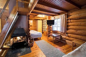 Mökit & Camping Peurasuvanto