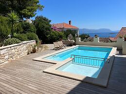 Eco Apartments Sunshine with heated pool